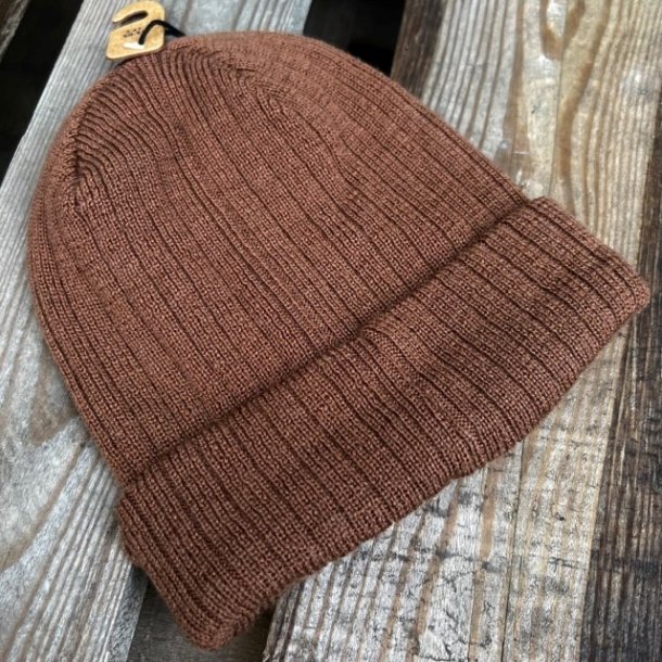 Strikhue i uld fra Lil' Atelier Gerson Knit Hat Coffee Quartz